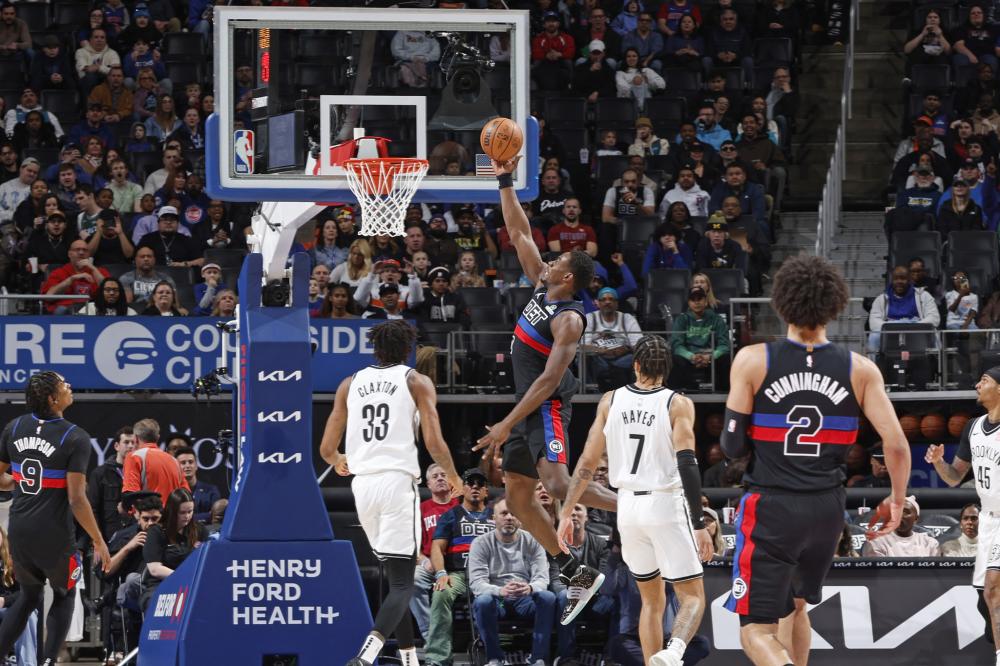 理层展现雄 理层展现雄