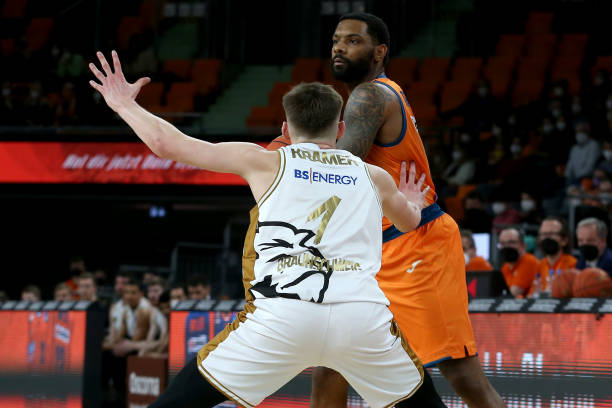 临的重要课 临的重要课