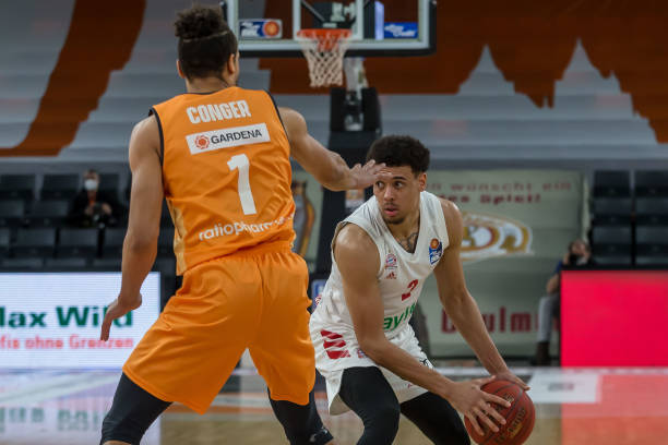 格里姆斯的 格里姆斯的